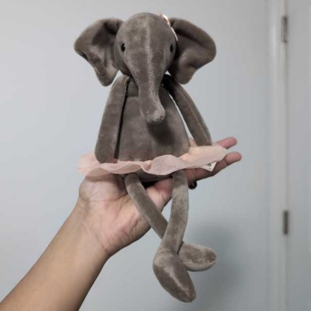 Small Dancing Darcey Elephant